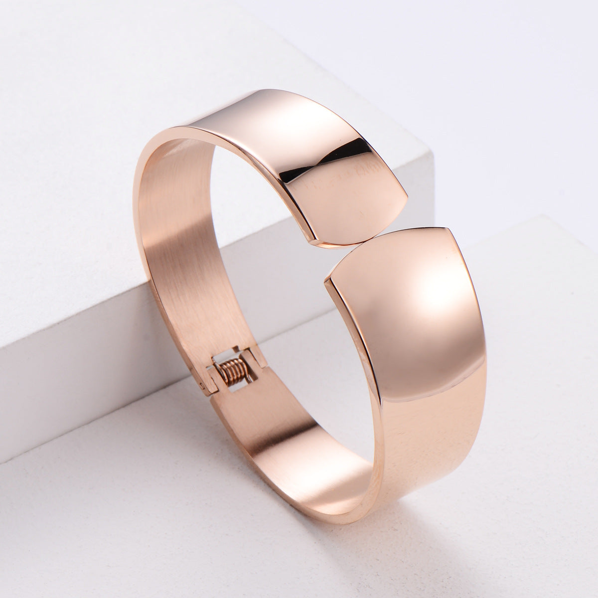 Unisex Minimalist Metal Wave Titanium Steel Polishing Bangles
