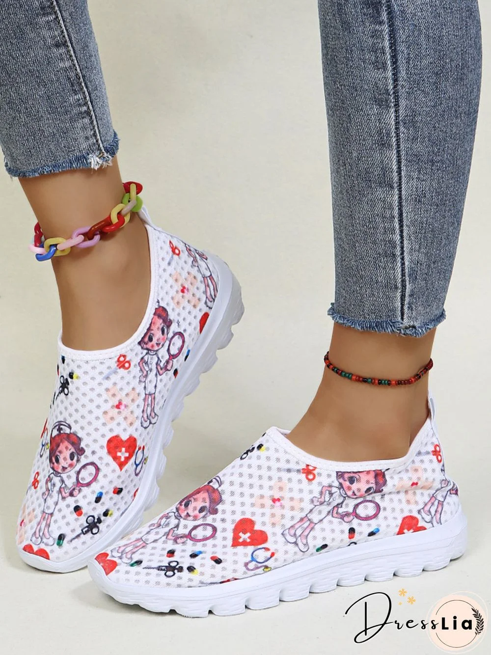 Nurse Fighting Epidemic Print Breathable Tulle Mesh Lightweight Sneakers