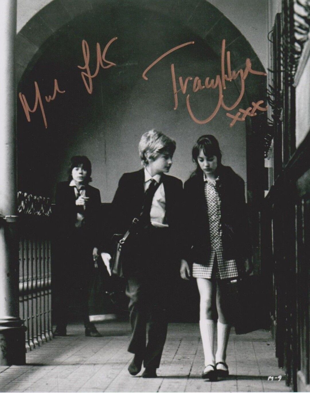 Mark Lester & Tracy Hyde Signed Photo Poster painting - MELODY - Starring Jack Wild - RARE G528