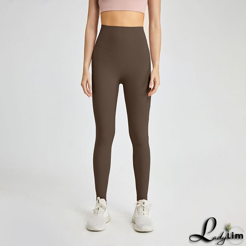 Fashionable and Effortless winter Pants