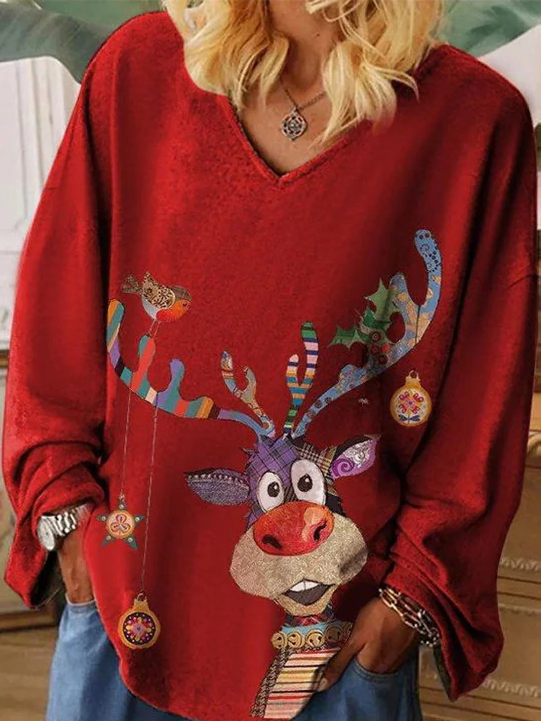 Lovely Cartoon Reindeer Print V-neck Long Sleeve Tee