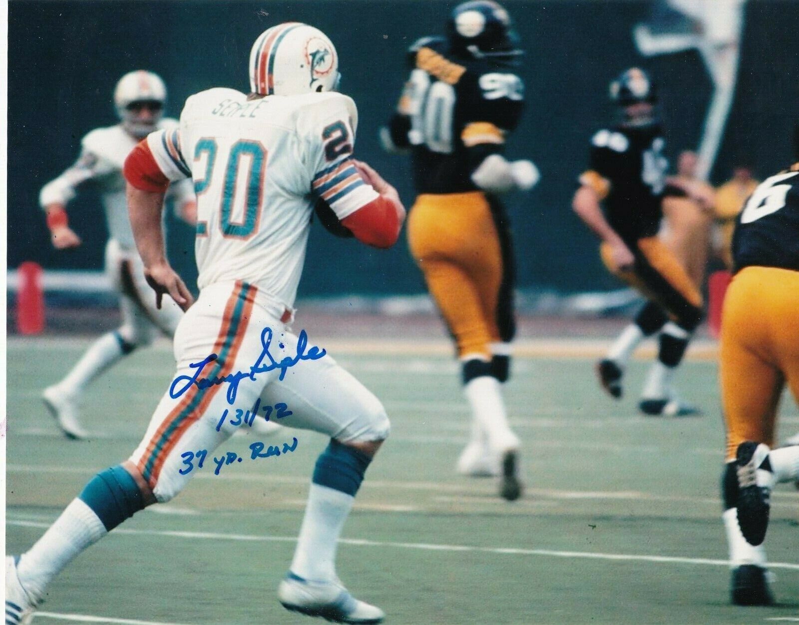 LARRY SEIPLE MIAMI DOLPHINS 1972 37 YD RUN PLAY-OFFS ACTION SIGNED 8x10