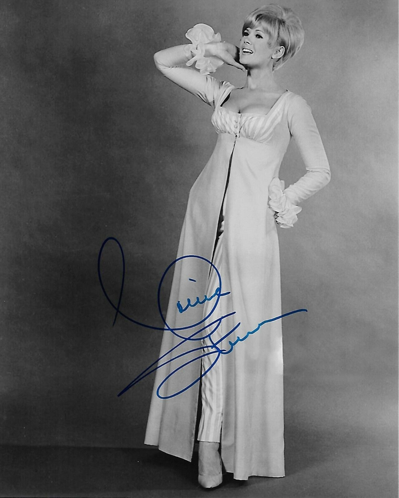 Connie Stevens Original Autographed 8X10 Photo Poster painting #25 signed at Hollywood Show