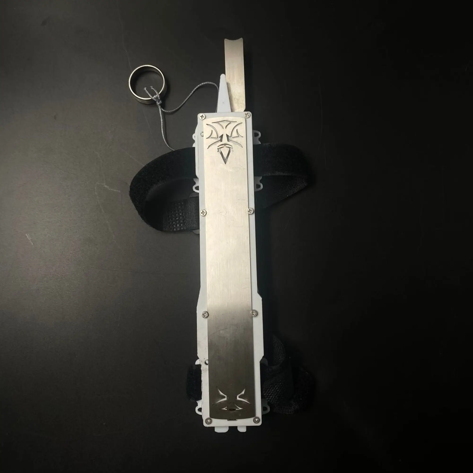 Hidden Blade Metal Assassin's  Altair hidden blade image 10