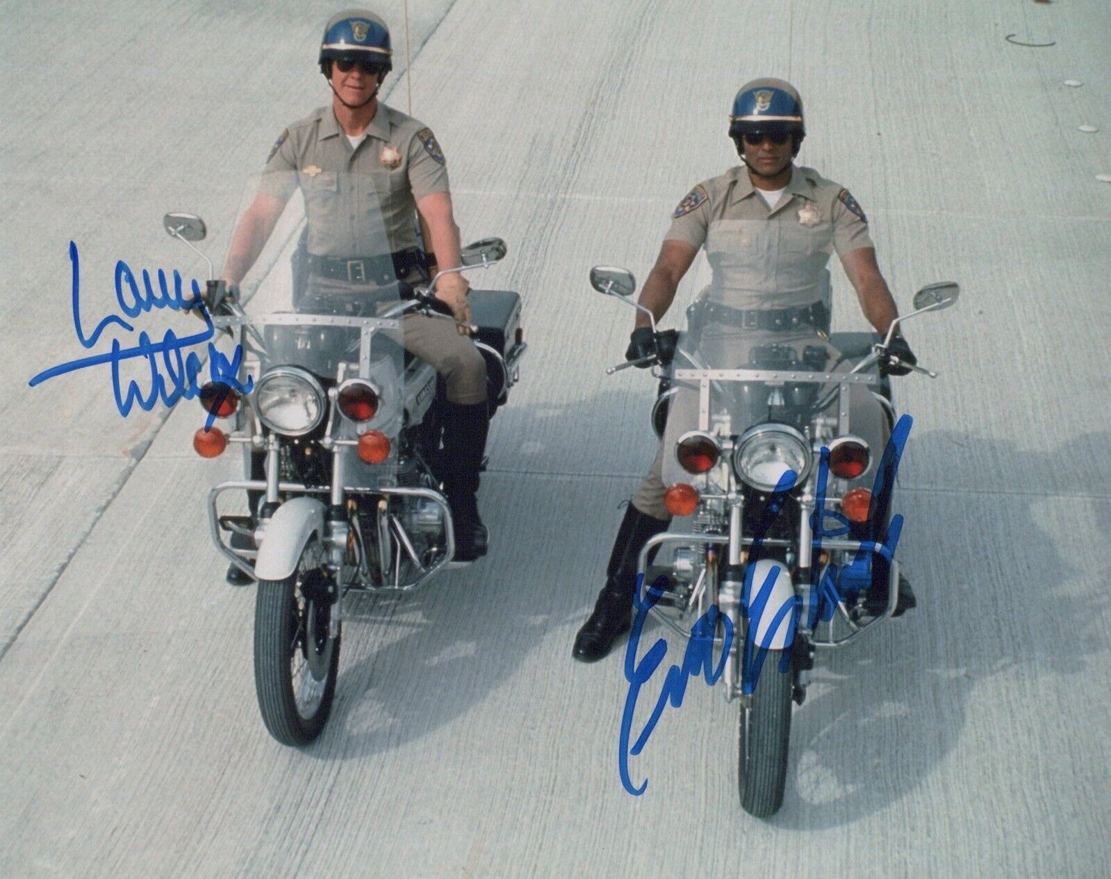 CHiPS 8x10 TV series Photo Poster painting signed by Erik Estrada & Larry Wilcox