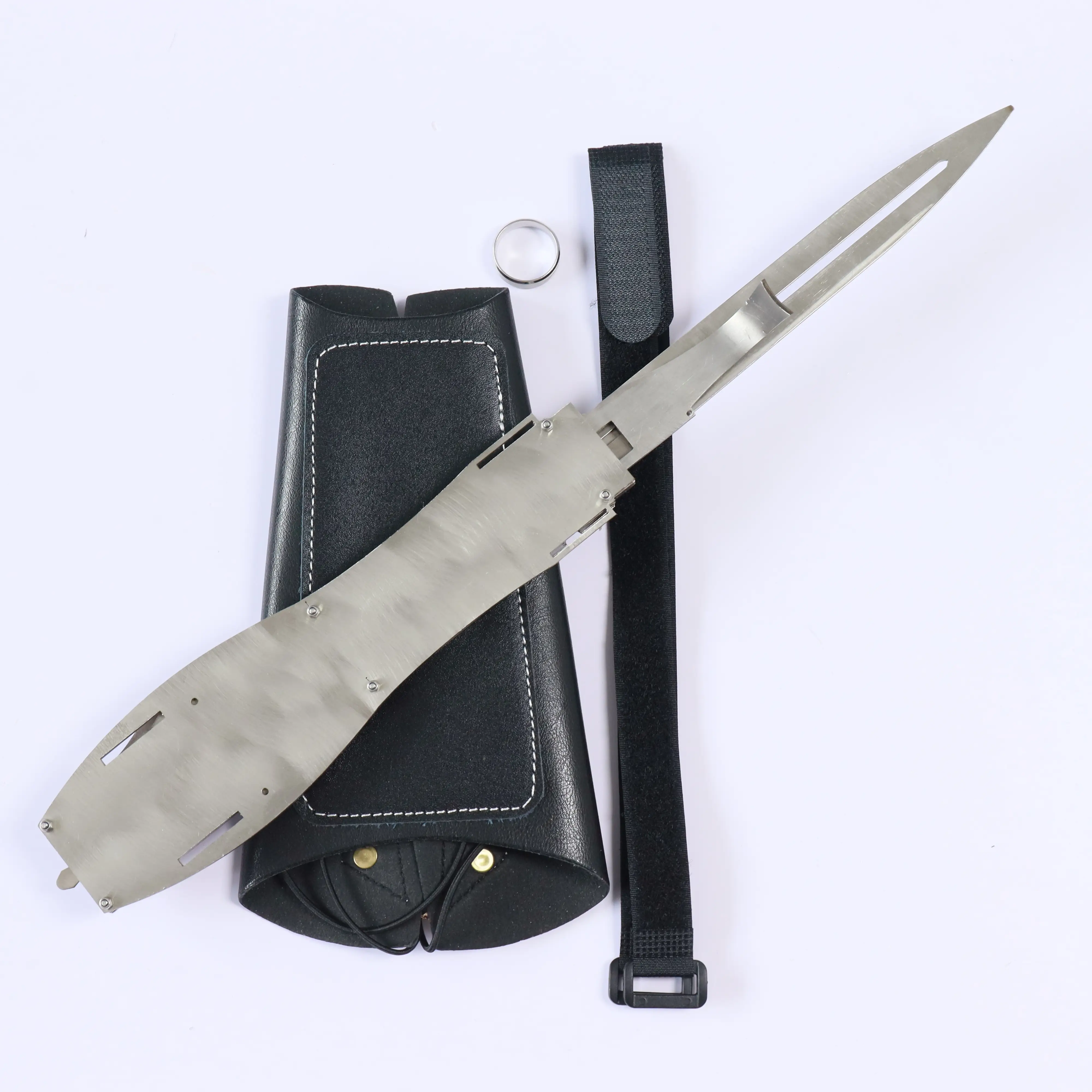 Hidden Blade Metal AC Aguilar real hidden blade image 9