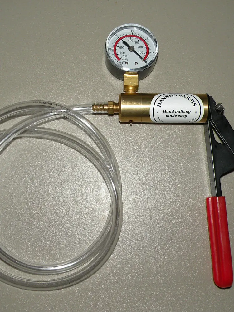pornhint Pornhint Old Faithful Manual Vacuum-Pulse Pump For Dansha Farms? Milking Machine bullet vibrators