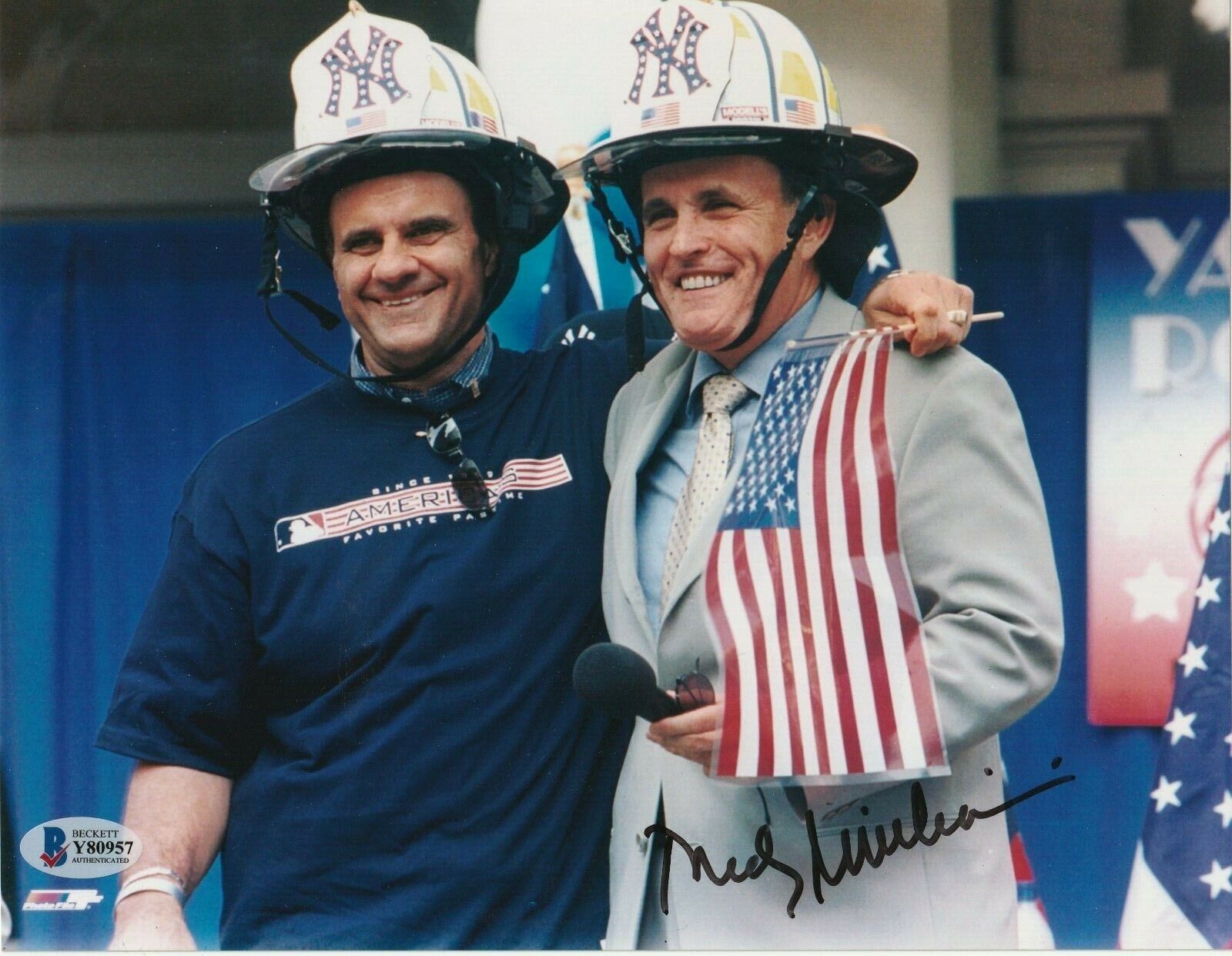 Mayor RUDY GIULIANI Signed 8X10 Photo Poster painting with JOE TORRE w/ Beckett COA