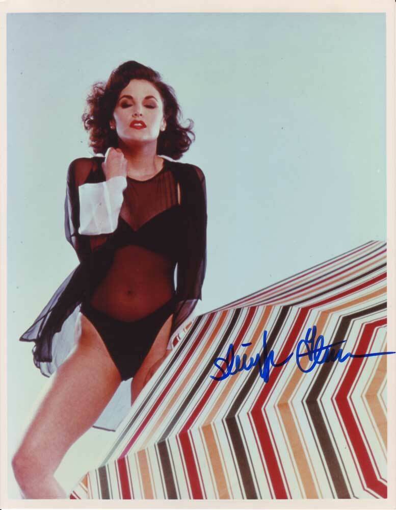 Sherilyn Fenn In-person AUTHENTIC Autographed Photo Poster painting SHA #11746