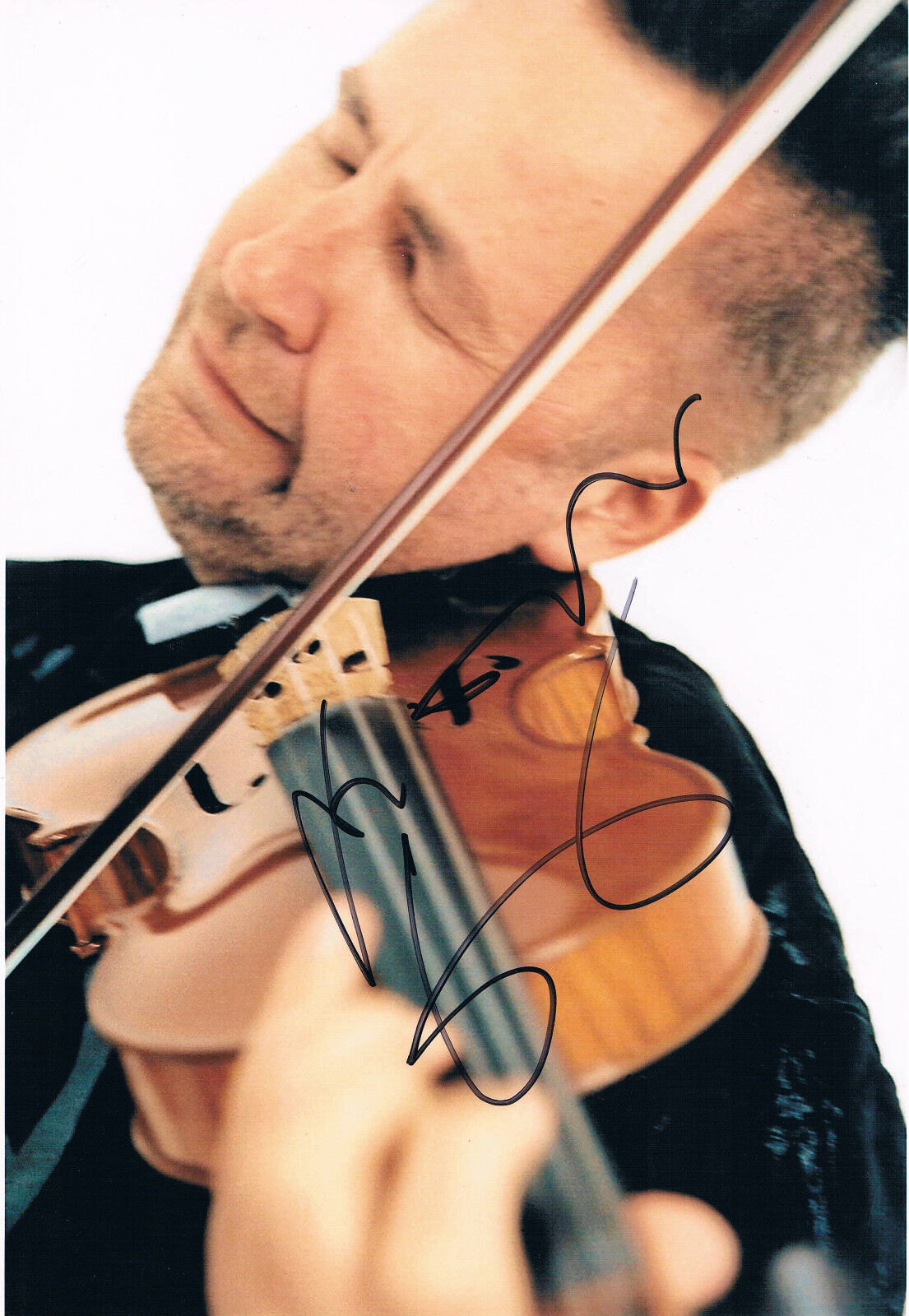 Nigel Kennedy 1956- genuine autograph 8x12