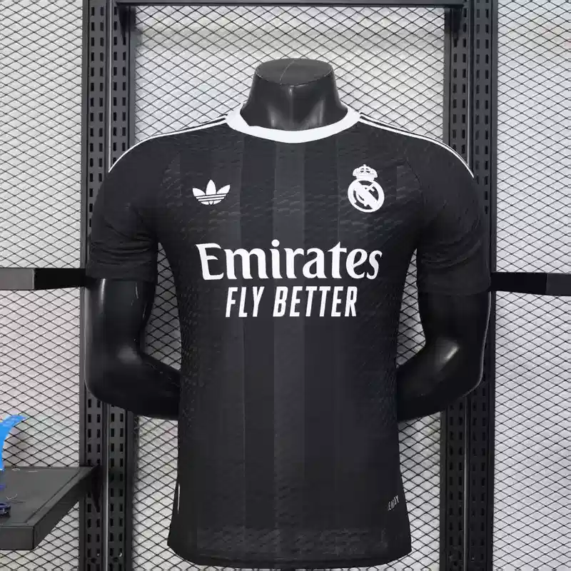 25/26 Player Real Madrid Black Goalkeeper Soccer Jersey