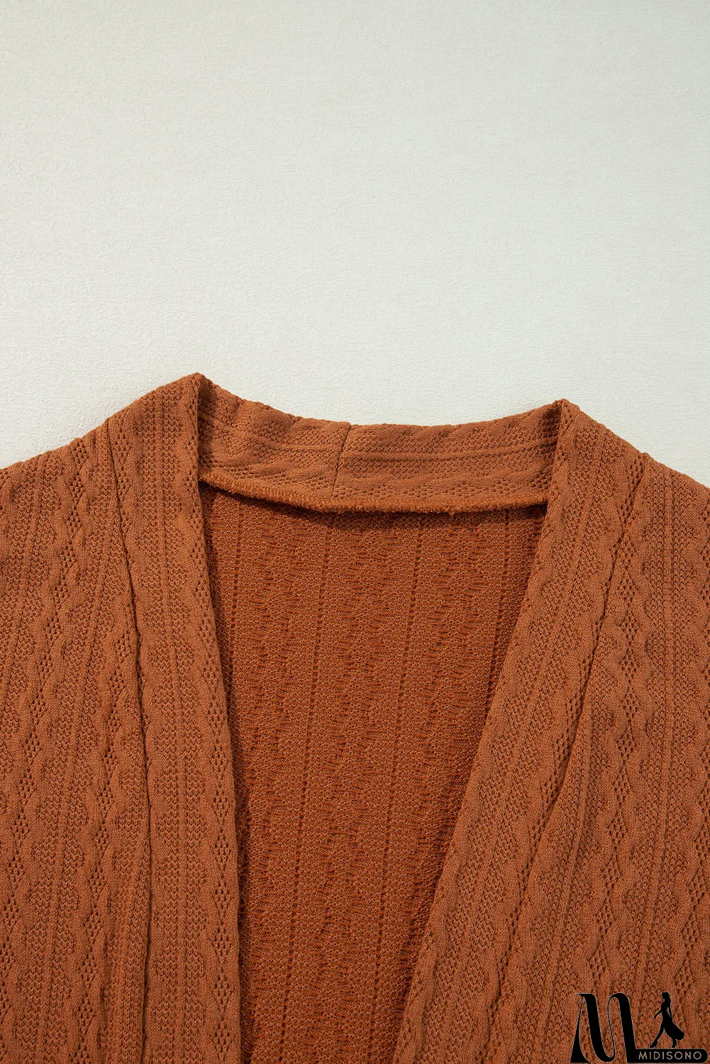MidiSono - Simple and Stylish winter Cardigan