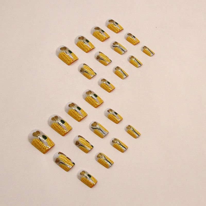 Churchf Churchf And Long European Square Yellow Love Flash Powder Corn Nail Ins Sweet Beauty Nail Piece 24 Pieces