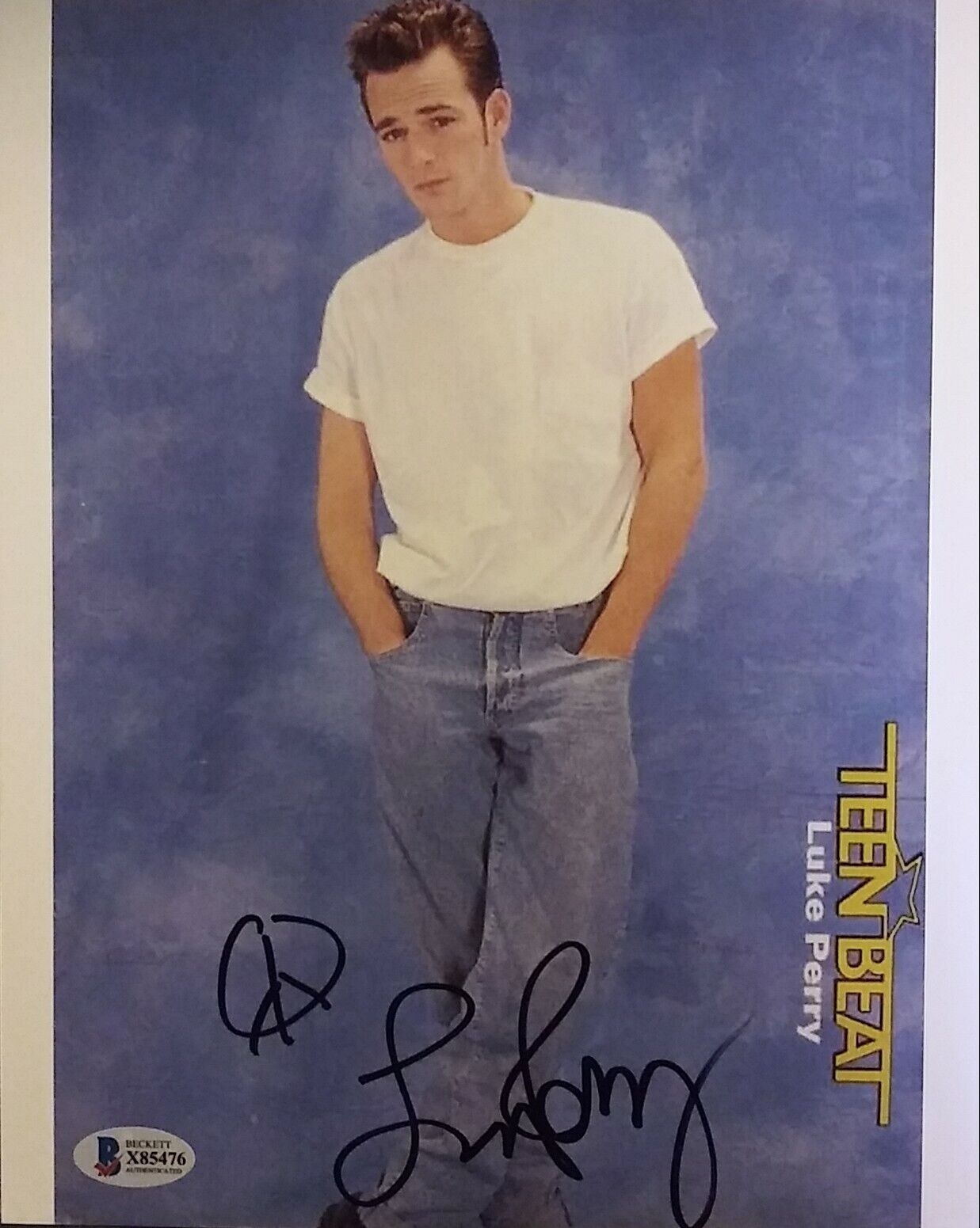 Luke Perry signed 8 x 10 COA Beckett