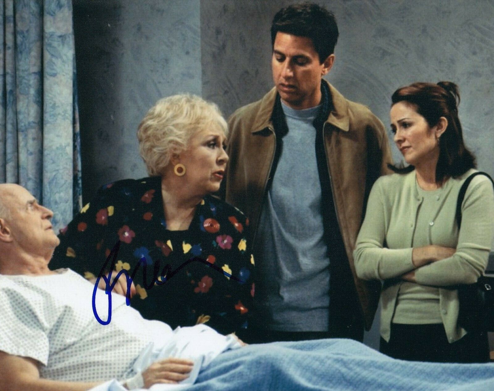 RAY ROMANO signed (EVERYBODY LOVES RAYMOND) 8X10 Photo Poster painting autographed W/COA #2