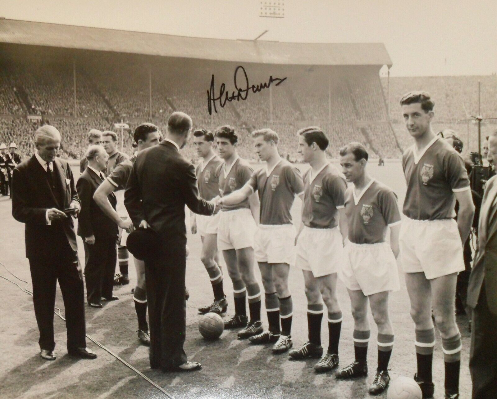 ALEX DAWSON SIGNED MANCHESTER UNITED 1958 FA CUP FINAL Photo Poster painting WITH COA & PROOF