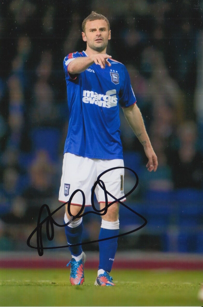 IPSWICH TOWN HAND SIGNED RICHIE WELLENS 6X4 Photo Poster painting.