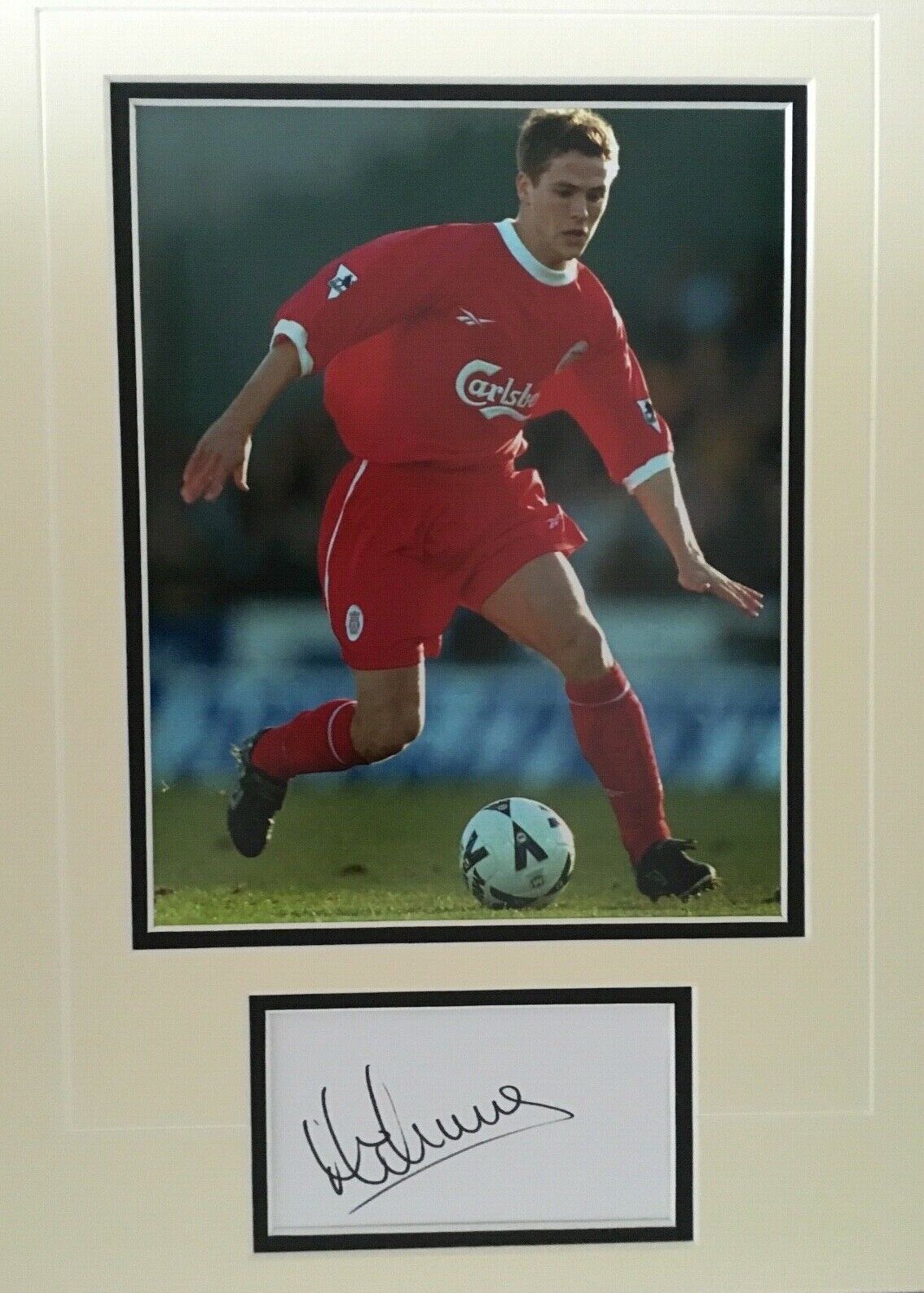 MICHAEL OWEN - FORMER LIVERPOOL FOOTBALLER - STUNNING SIGNED Photo Poster painting DISPLAY