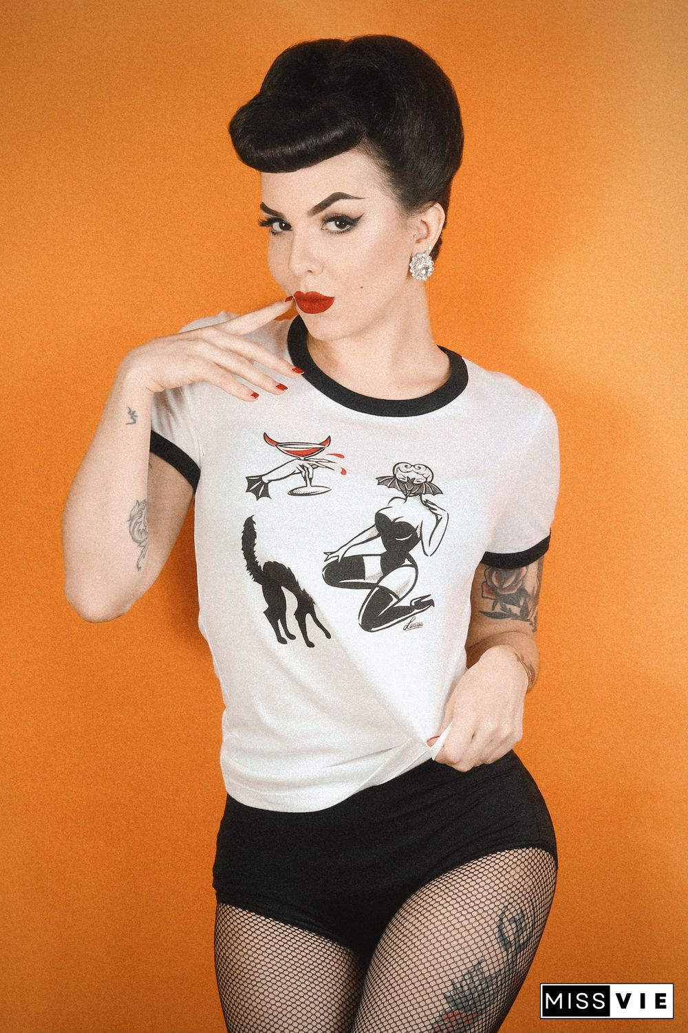 Colored BAT GHOUL RINGERGothic T-shirtWomen CottonFunnyStreetStyleGrungeGraphicCasual FashionUnisexTeeTopTshirt