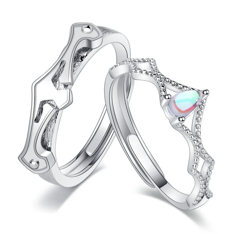 Buzzdaisy 2pcs/set Princess and knight Rings For Couples