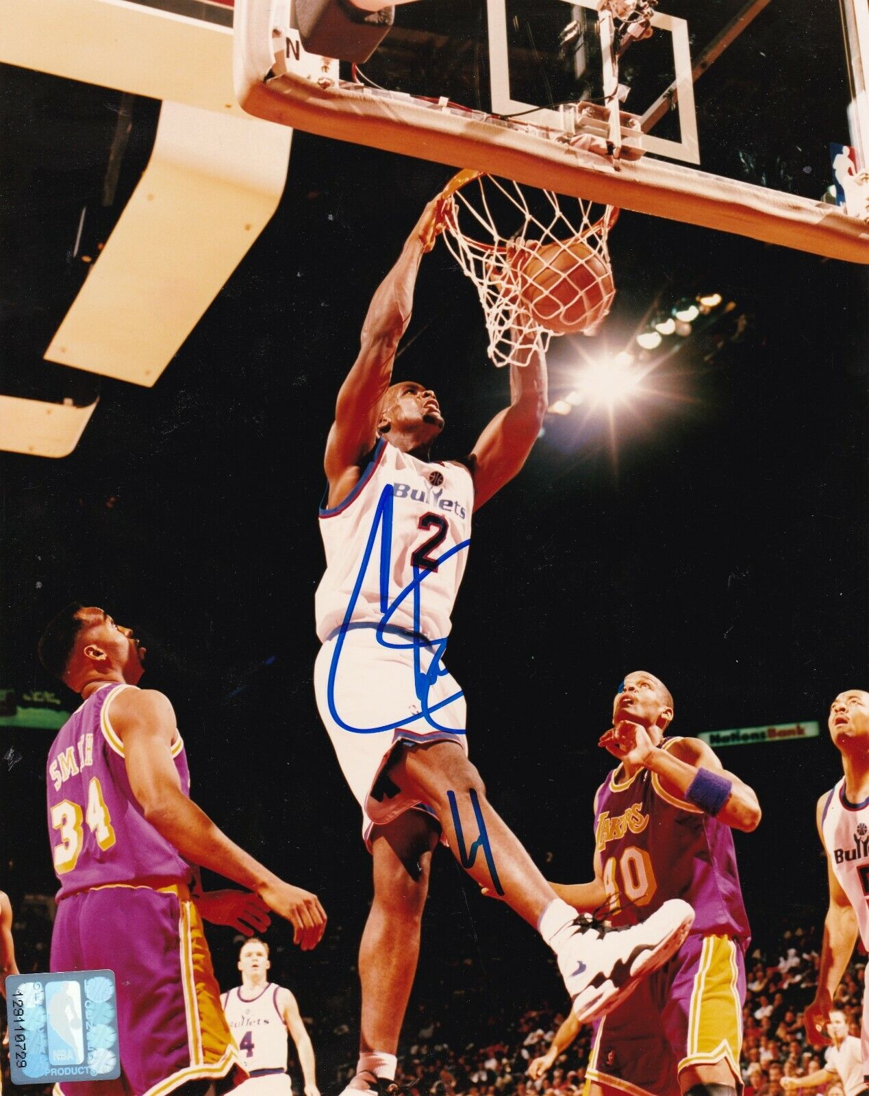 CHRIS WEBBER WASHINGTON BULLETS ACTION SIGNED 8x10