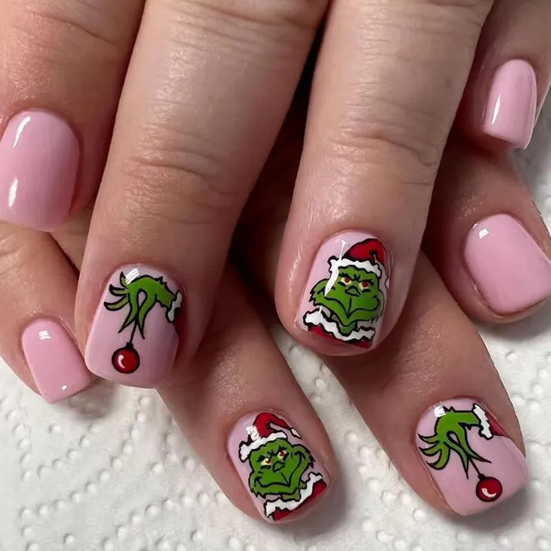 Churchf Square Short Santa Claus Red Green Beautiful Nail Film Girl Versatile Christmas Hat Sweet Fake Nail Products