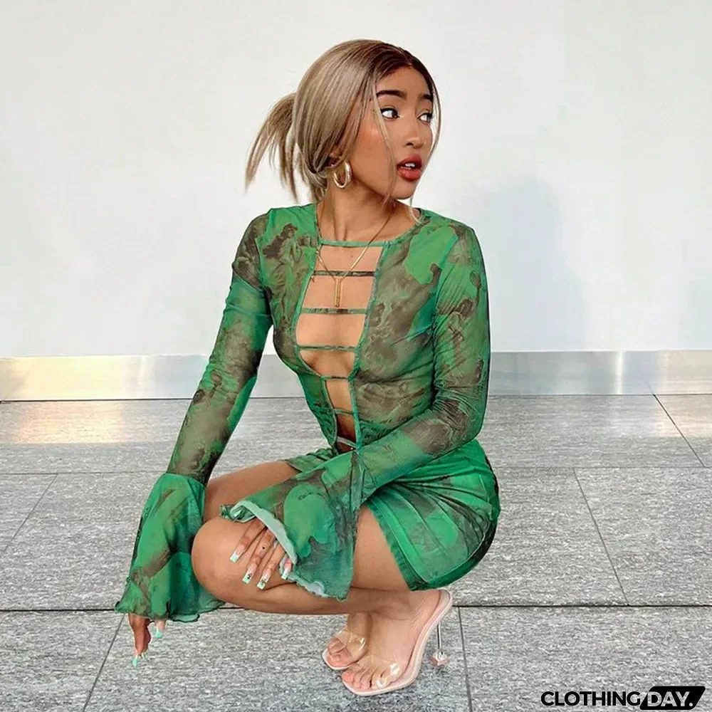 Women Chiffon Print Bell Bottom Sleeve Cutout Top and Bodycon Skirt Two-Piece Set