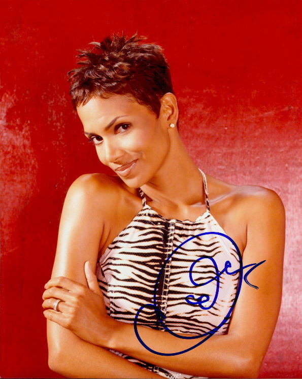 Halle Berry signed 8x10 Photo Poster painting