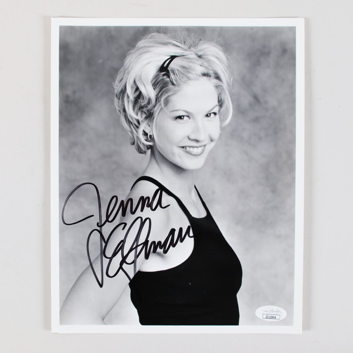 Jenna Elfman Signed Photo Poster painting 8x10 - COA JSA