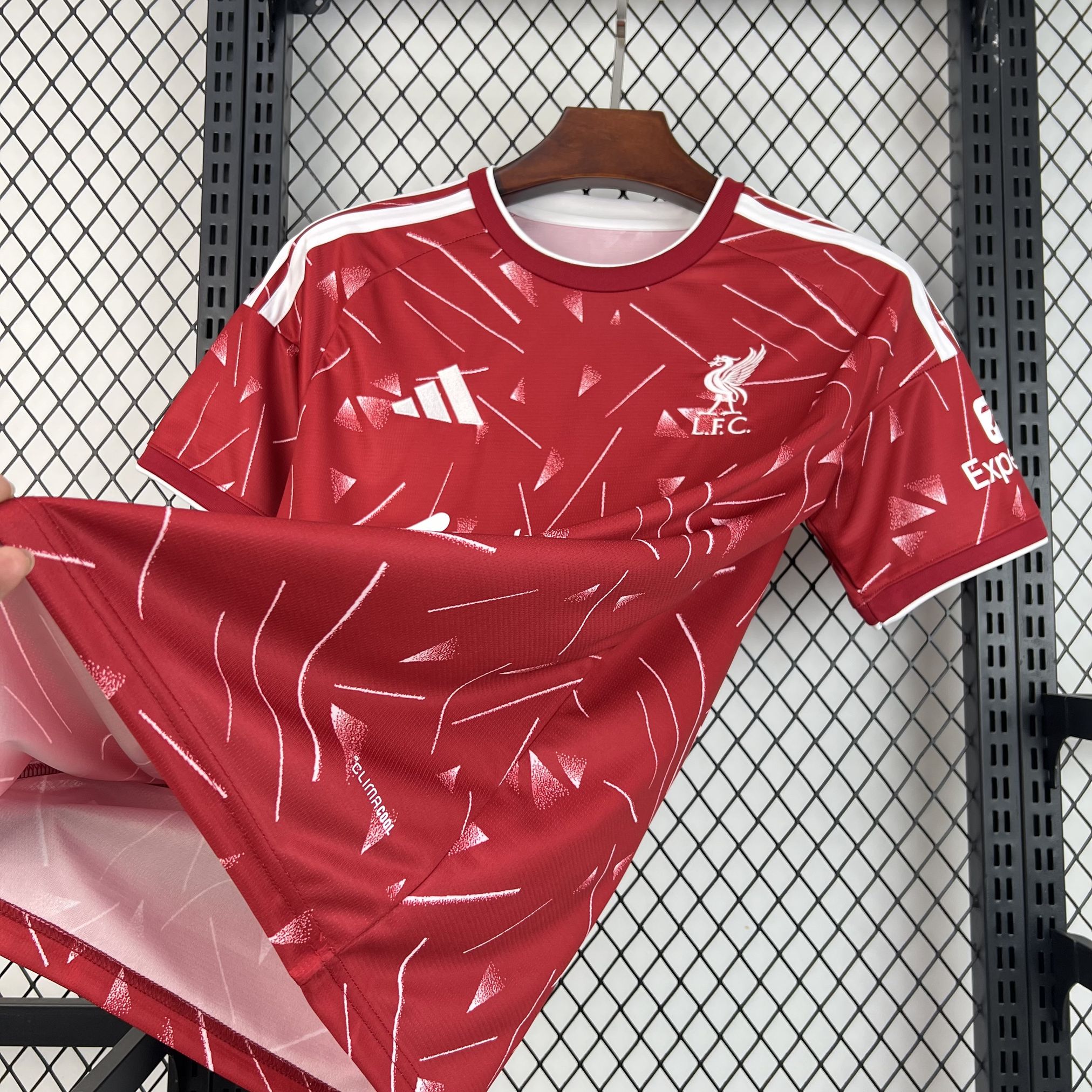 26/27 Liverpool Red Football shirt Thai Quality