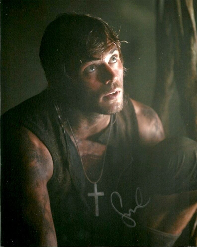 Pirates Sam Claflin Autographed Signed 8x10 Photo Poster painting COA