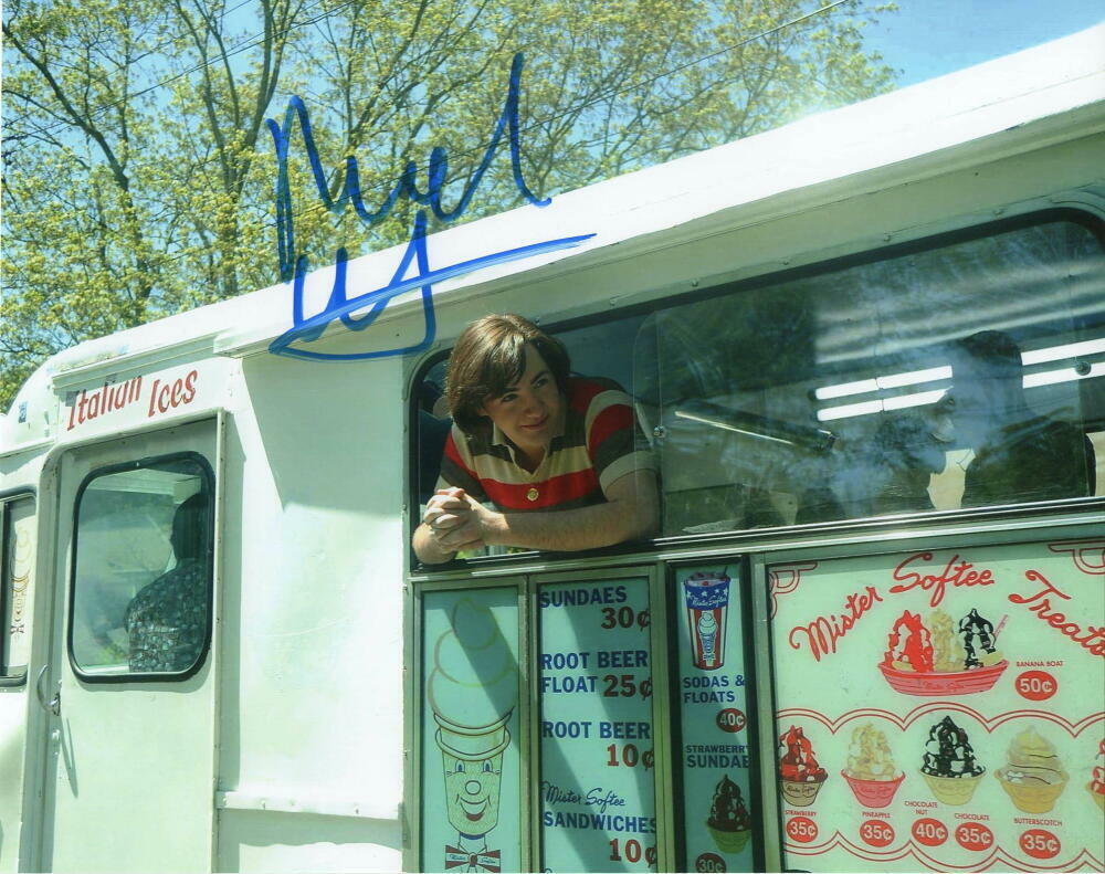 MICHAEL GANDOLFINI SIGNED AUTOGRAPH 8X10 Photo Poster painting - THE MANY SAINTS OF NEWARK STAR