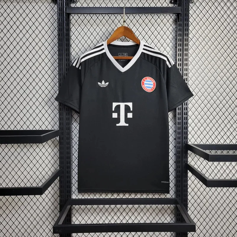 【FAN】24/25 Bayern Black goalkeeper Jersey  James Yang