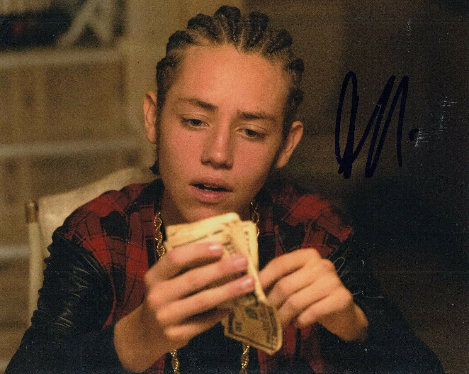 ETHAN CUTKOSKY signed (SHAMELESS) 8X10 Photo Poster painting *Carl Gallagher* autograph W/COA #5