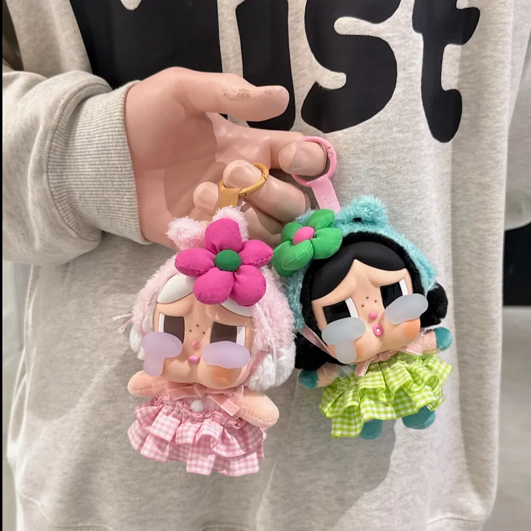 Crying baby CARBABY + baby clothes, wearing a cute pink skirt set