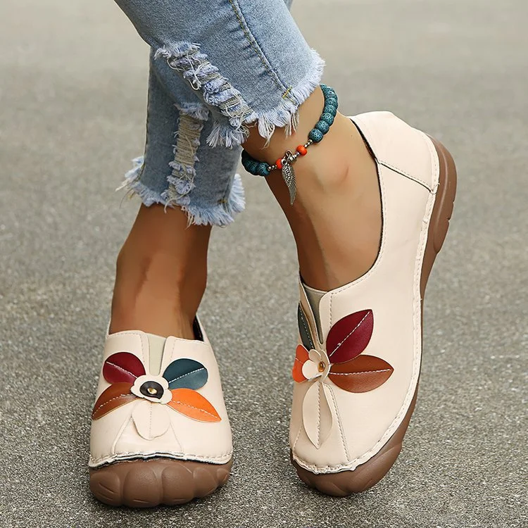 Retro flower round head low-top ladies casual shoes