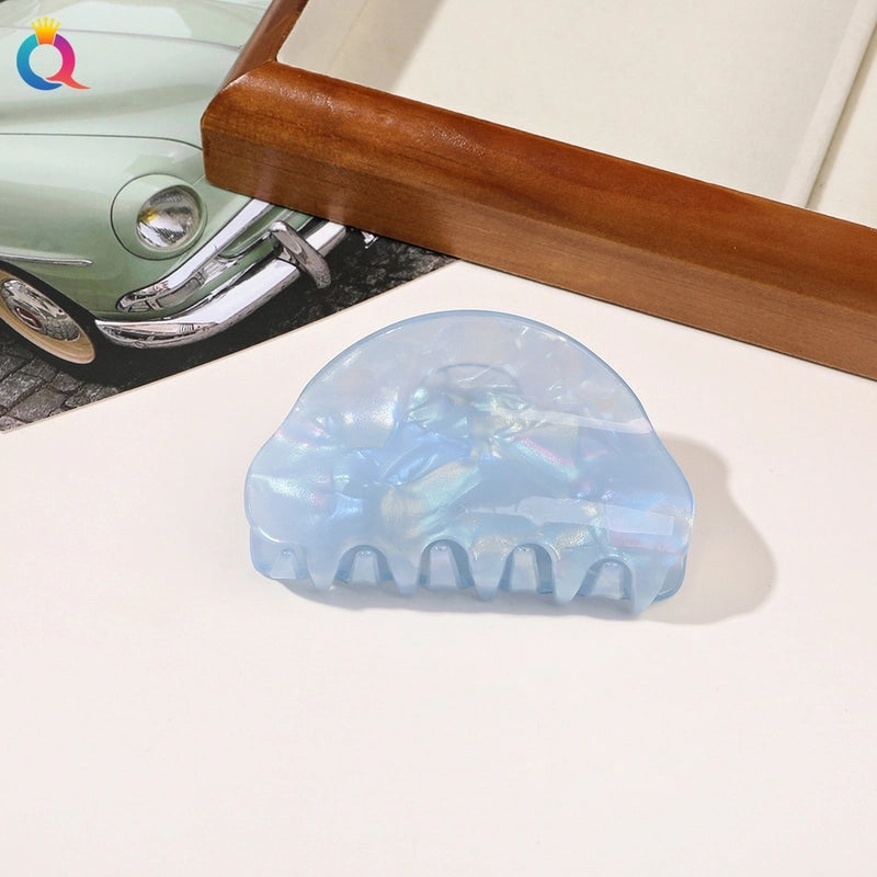 Women’s Minimalist Classic Style Solid Color PVC Hair Claws