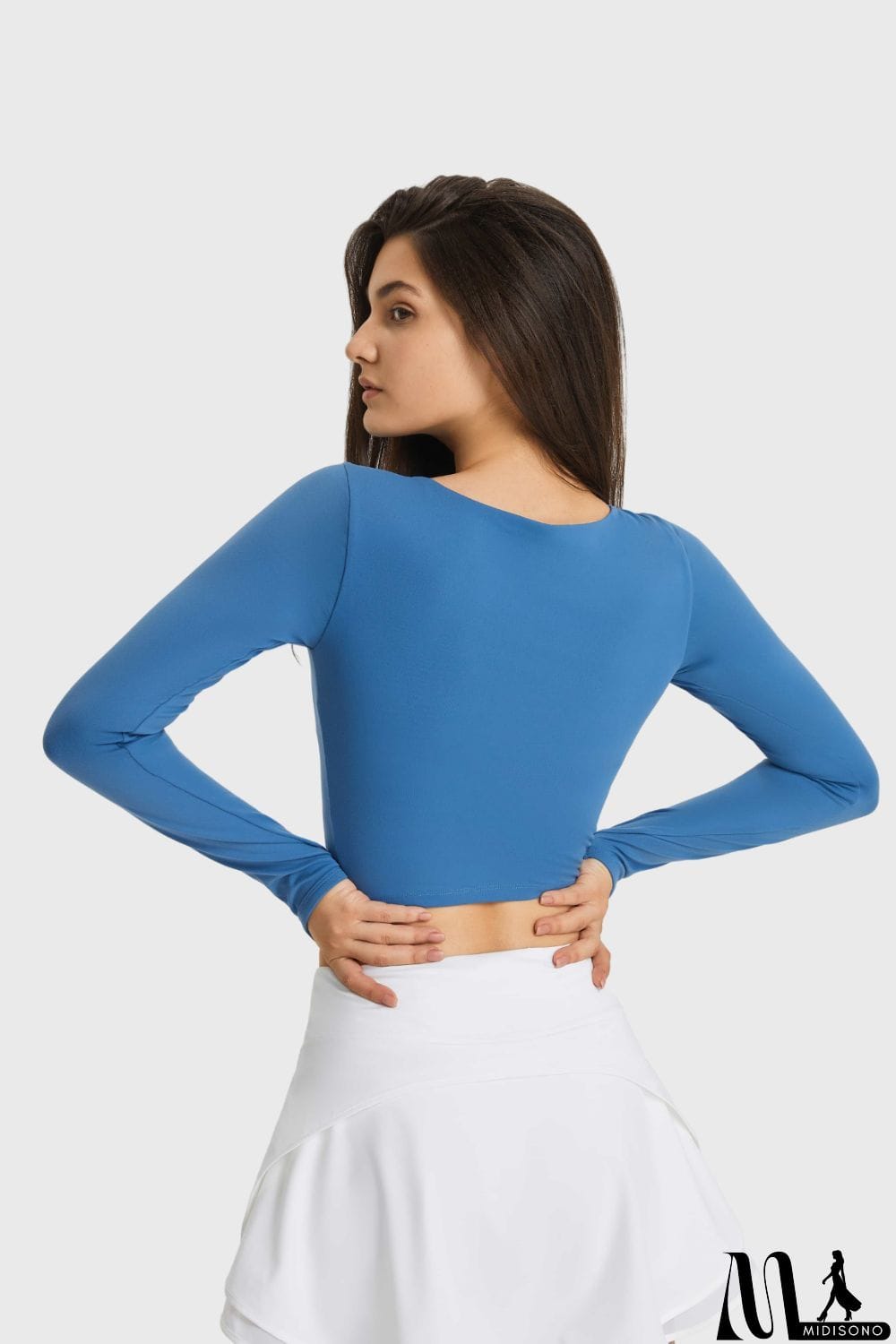 MidiSono - Cutout Long Sleeve Cropped Sports Top