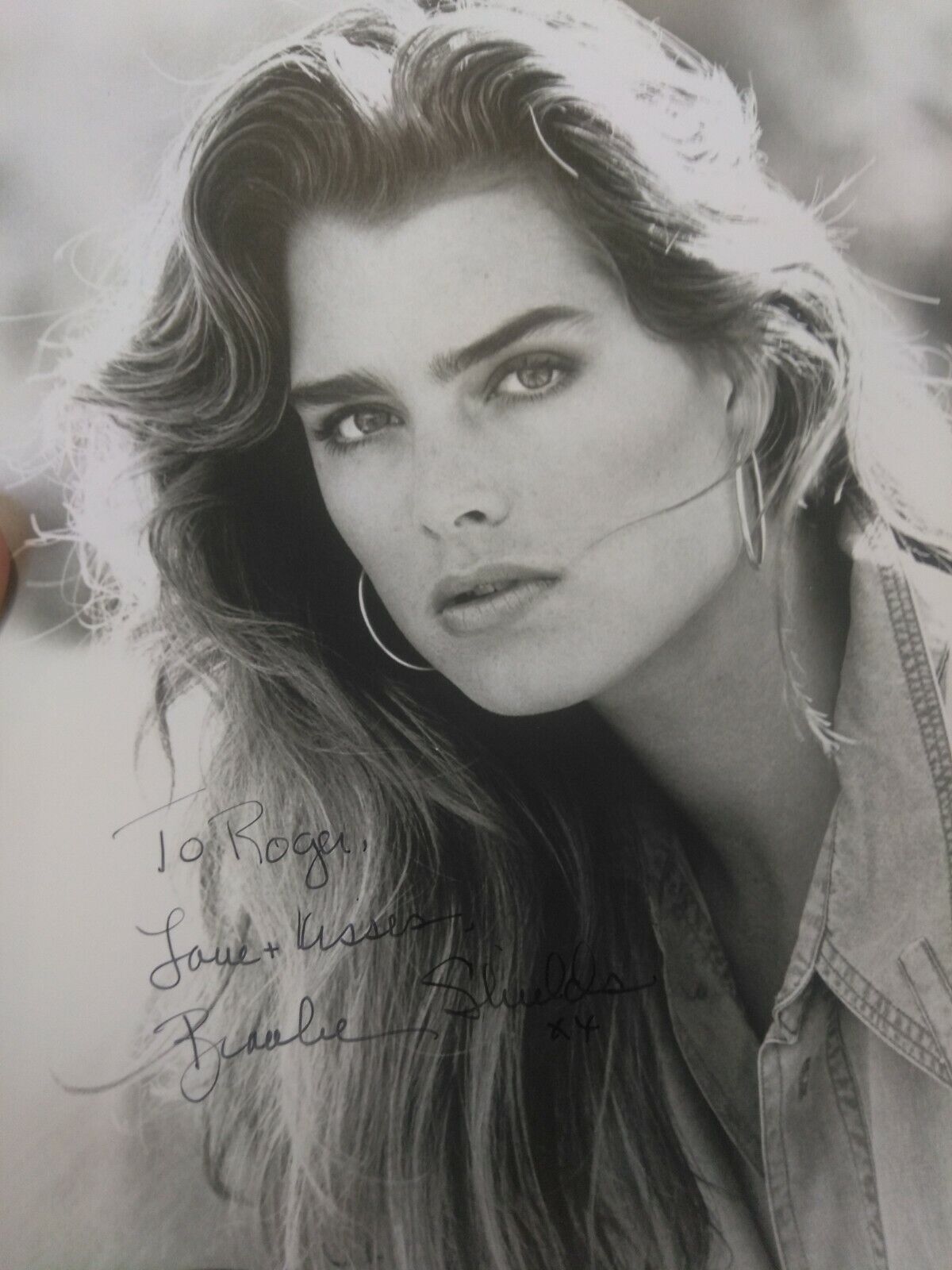 Brooke Shields - signed 8x10