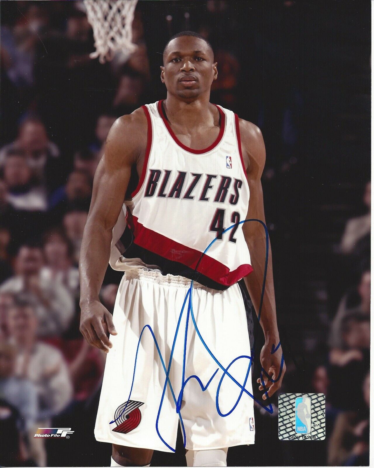 Theo Ratliff Autographed 8x10 Portland TrailBlazersB136