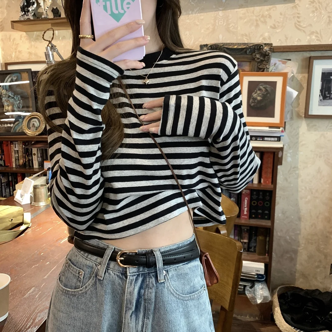 Uveng Uveng Color Striped Long-Sleeved T-Shirt Female Autumn 2024 New Casual Look Thin With A Bottom Shirt Short Student Top