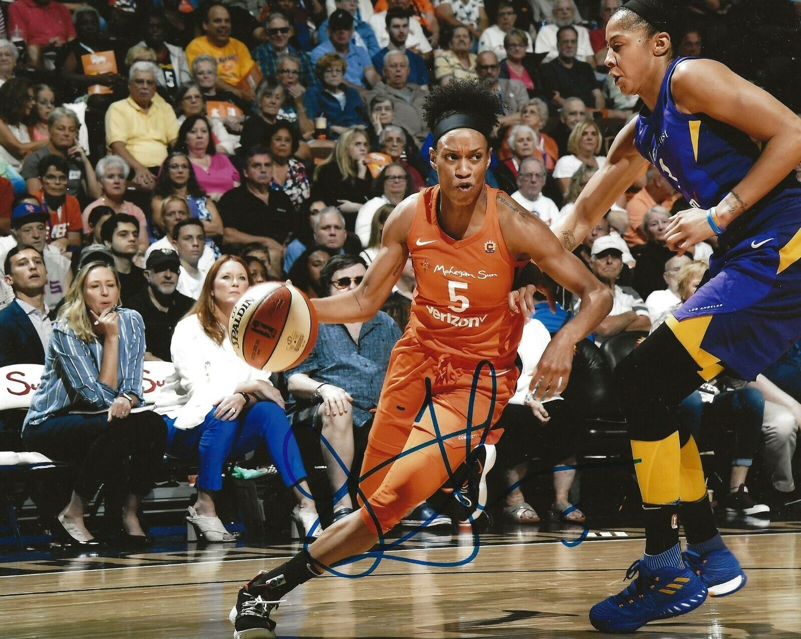 Jasmine Thomas signed Connecticut Sun 8x10 Photo Poster painting autographed