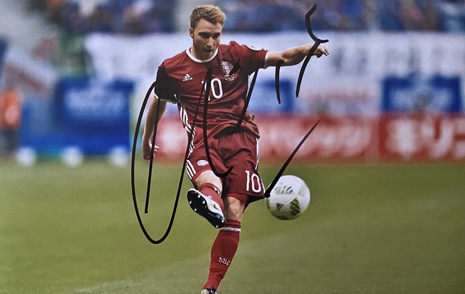 Christian Eriksen Genuine Hand Signed Denmark 6X4 Photo Poster painting 2