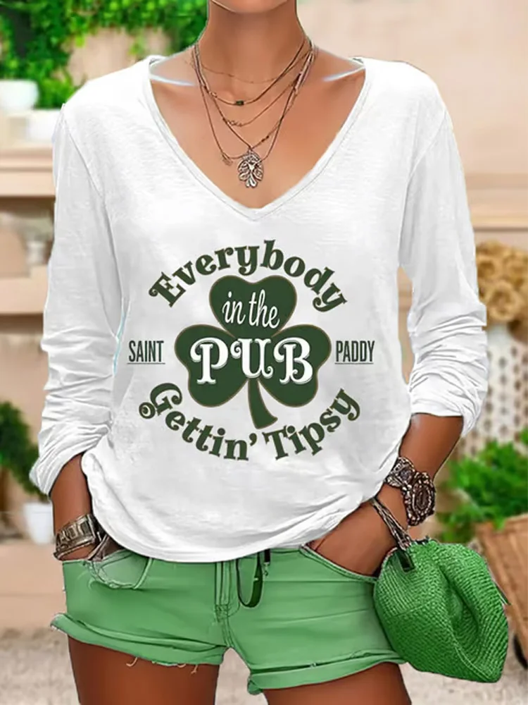 Women's Everybody In The Pub Getting Tipsy St. Patrick's Day Print V-neck T-shirt