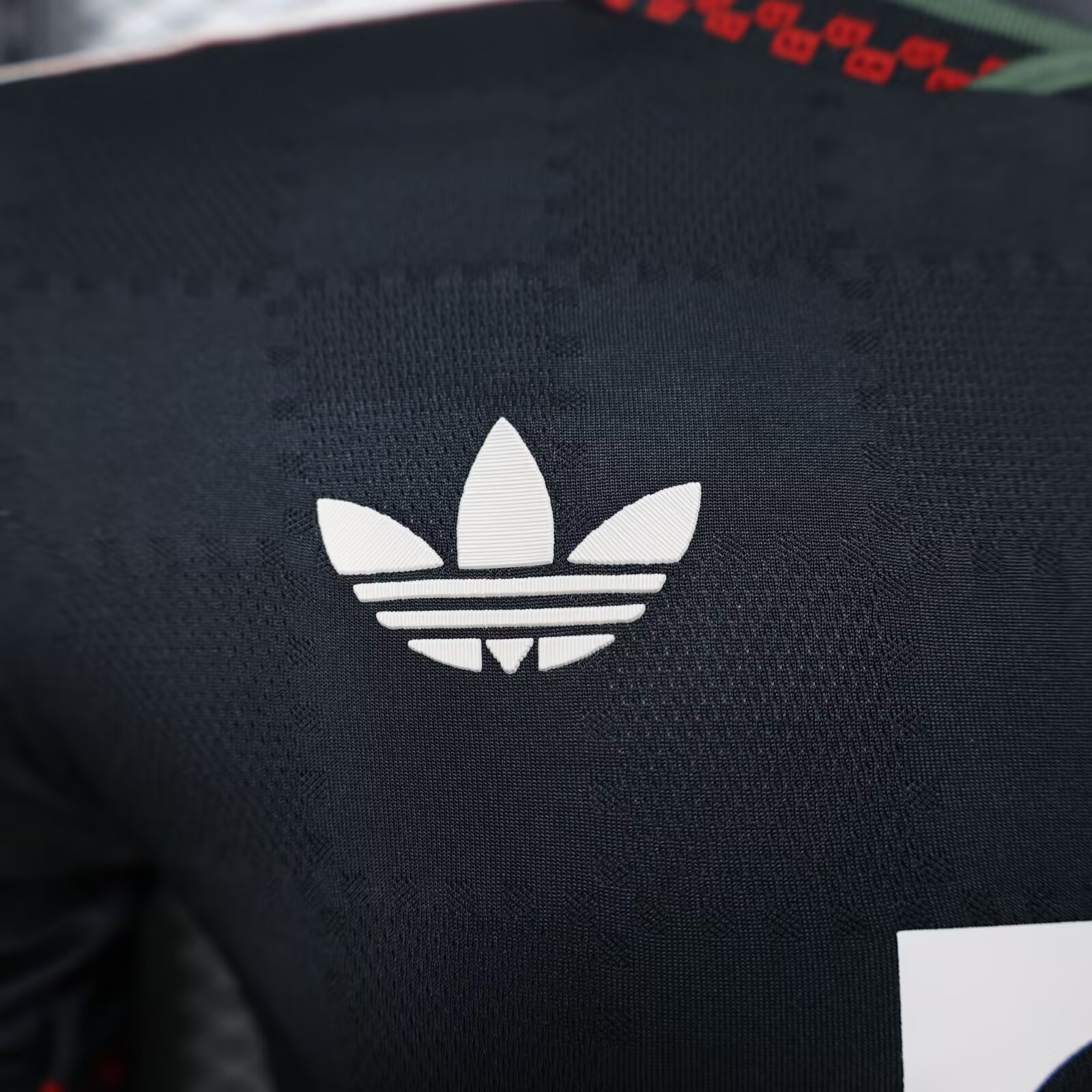 25/26 Bayern Munich Third Away Player Version Men Football T-Shirt Thai Quality