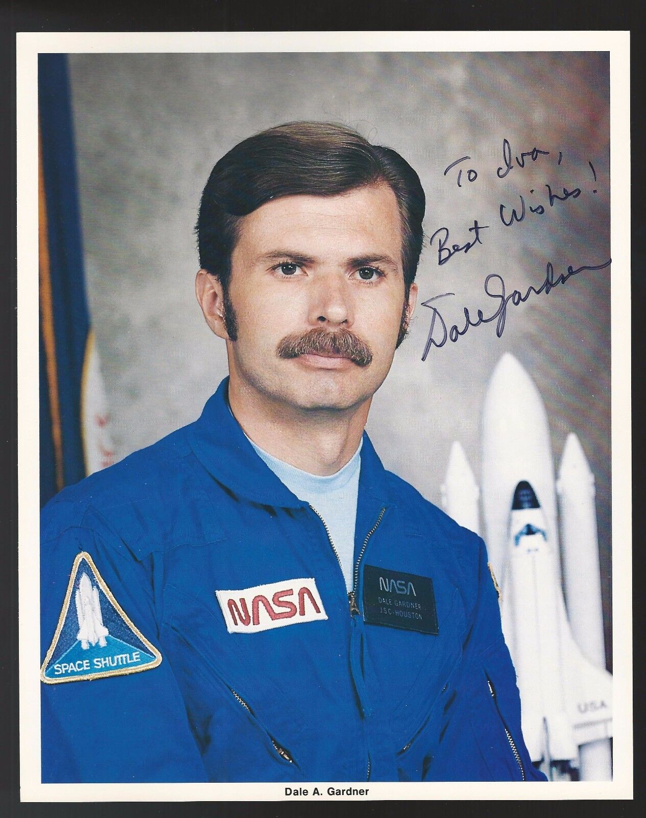 Dale A. Gardner Signed Autographed 8x10 Photo Poster painting NASA Astronaut Auto