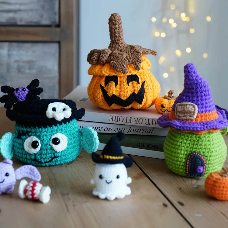 Halloween Crochet Kit - tree - Codlins