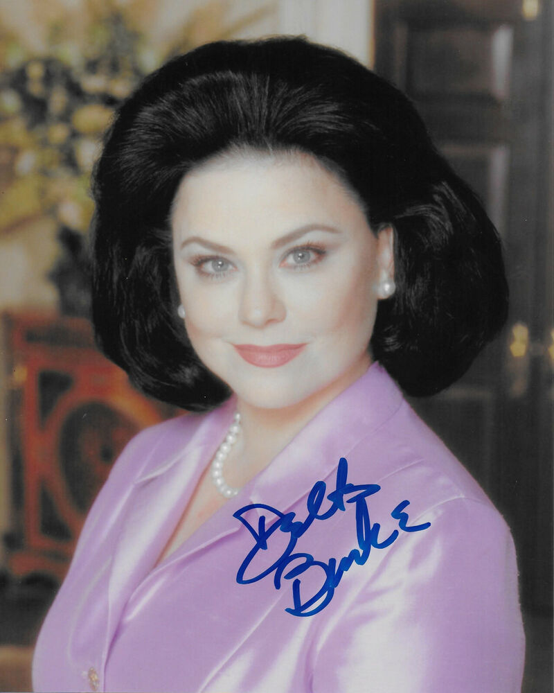 Delta Burke Designing Women Original Autographed 8X10 Photo Poster painting