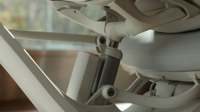 Adjustable ergonomic headrest following the user