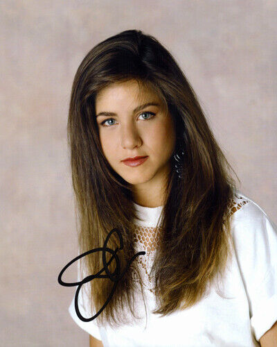 Autographed Photo Poster painting Jennifer Aniston signed 8 x 10